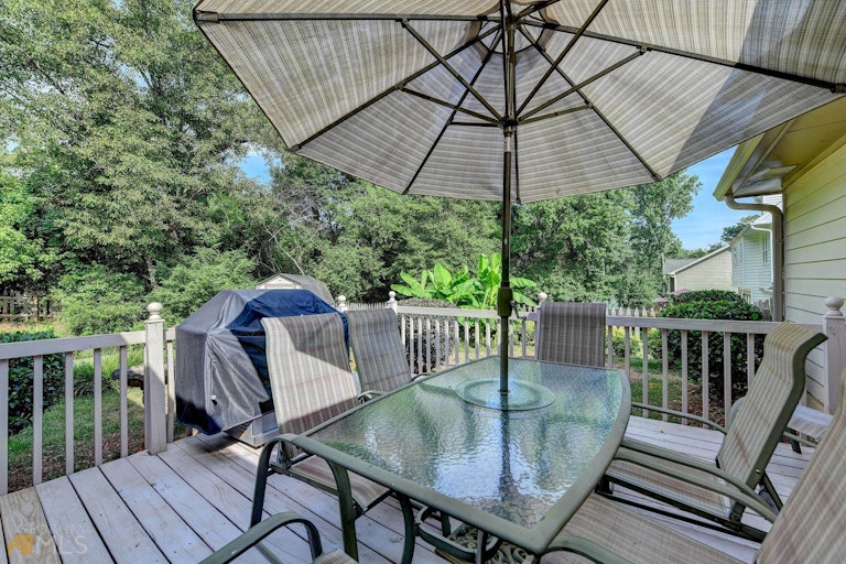 Photo 39 of 47 - 658 Shiloh Ct, Lawrenceville, GA 30044
