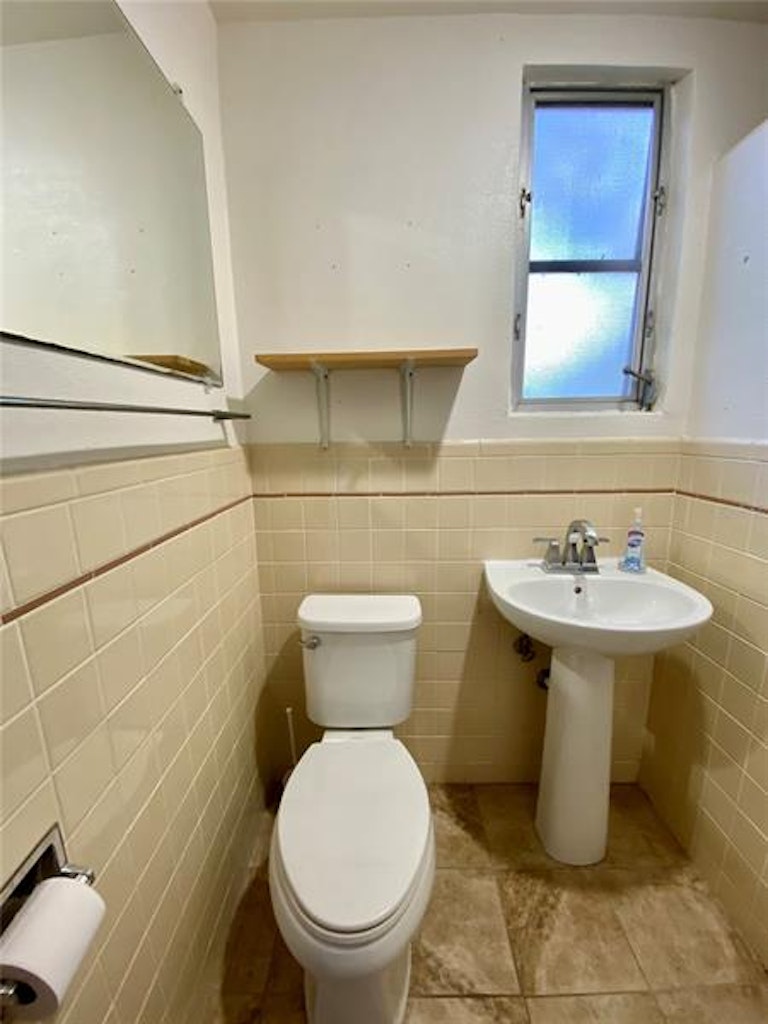 Photo 42 of 60 - 4081 Lake Marianna Dr, Winter Haven, FL 33881