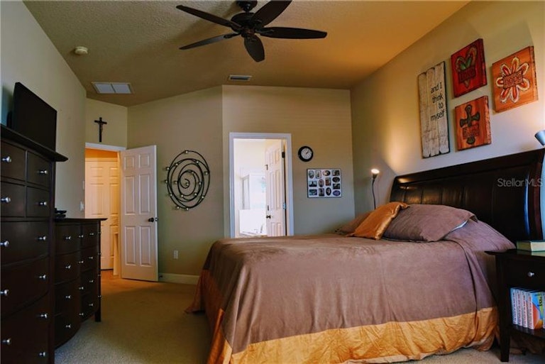 Photo 11 of 24 - 12357 Silton Peace Dr, Riverview, FL 33579