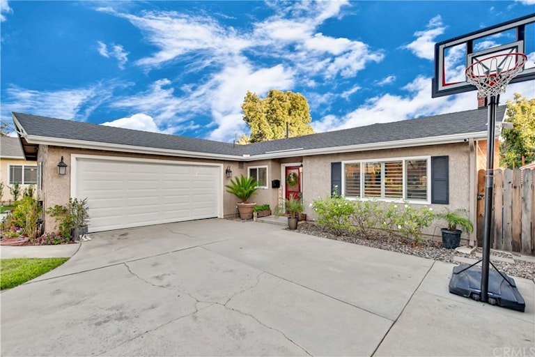 Photo 47 of 50 - 1986 Peyton Rd, La Verne, CA 91750