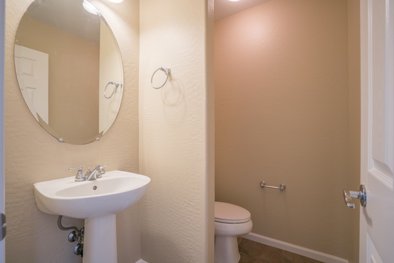 Photo 31 of 35 - 17669 W Statler Dr, Surprise, AZ 85388