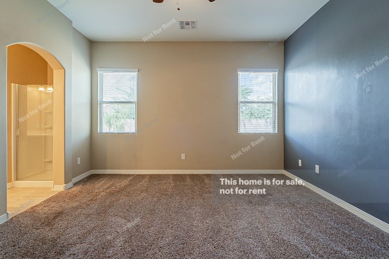Photo 10 of 17 - 9859 N Howling Wolf Rd, Marana, AZ 85653