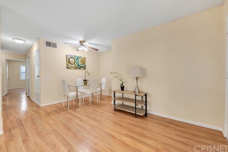 Photo 6 of 22 - 18209 Sierra Hwy #31, Canyon Country, CA 91351