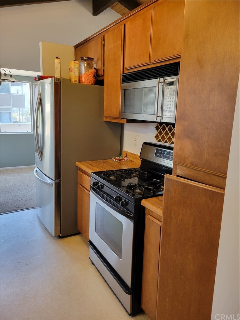 Photo 6 of 20 - 16883 Sannelle St, Lake Elsinore, CA 92530