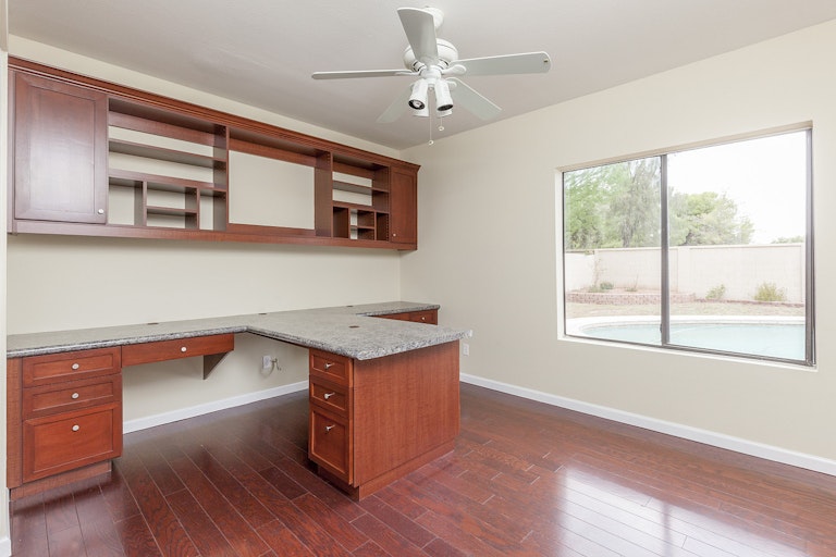 Photo 14 of 27 - 9202 S Heather Dr, Tempe, AZ 85284