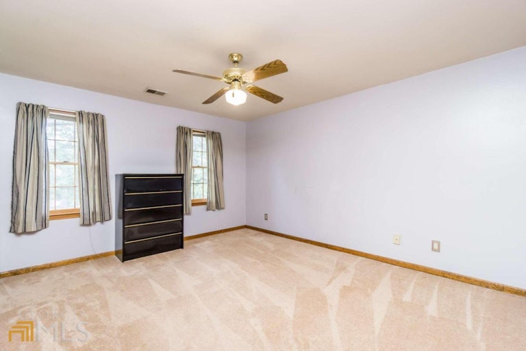 Photo 26 of 35 - 4502 Woodhall Way NE, Roswell, GA 30075