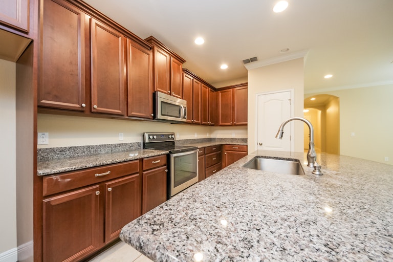 Photo 10 of 25 - 8111 Jailene Dr, Windermere, FL 34786