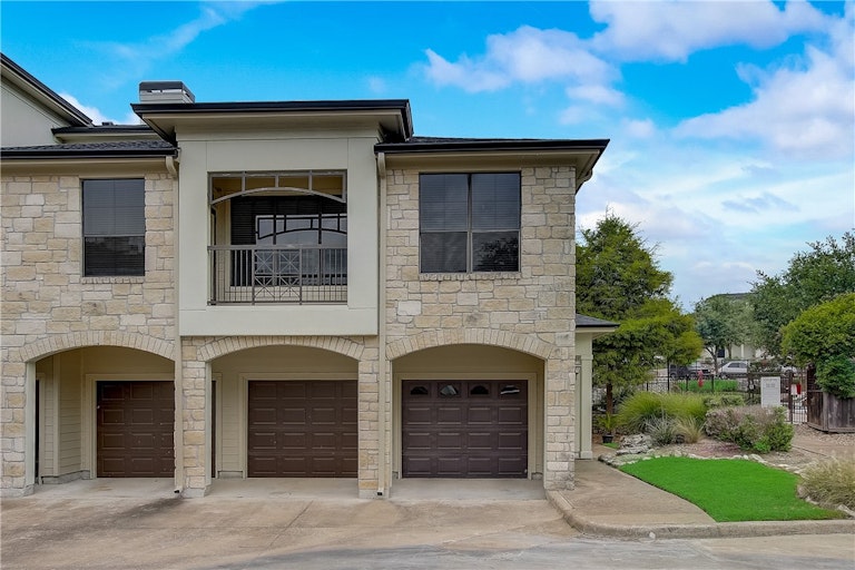 Photo 1 of 26 - 7701 Rialto Blvd #1225, Austin, TX 78735