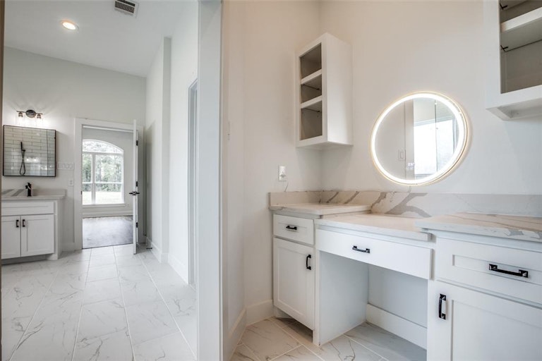Photo 22 of 36 - 5414 Sjolander Rd, Baytown, TX 77521