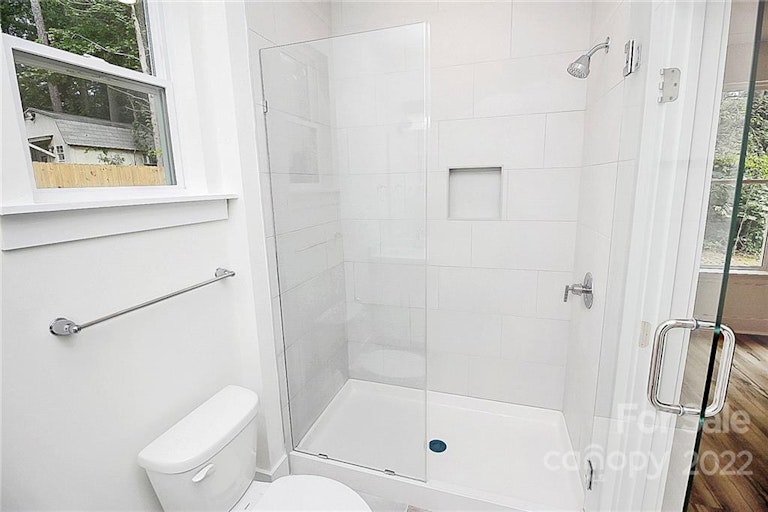 Photo 14 of 29 - 2000 Holly St, Charlotte, NC 28216