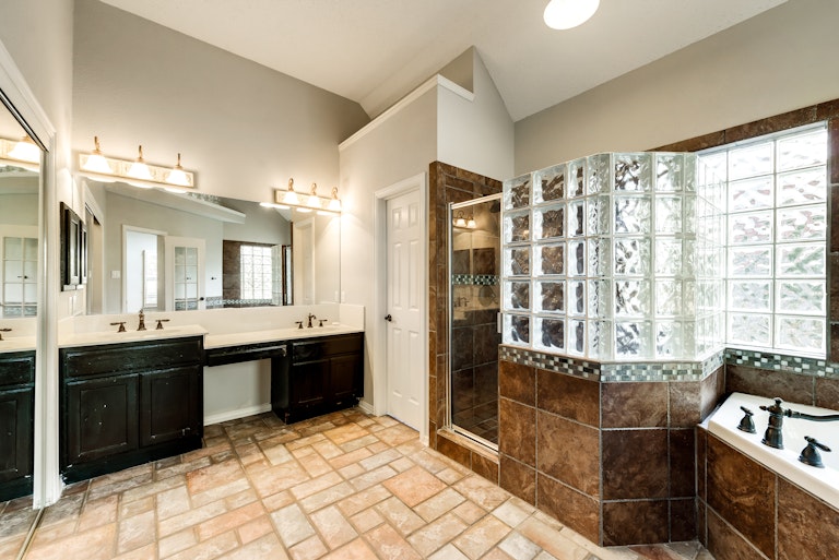 Photo 20 of 31 - 13004 Hermitage Ln, Frisco, TX 75035