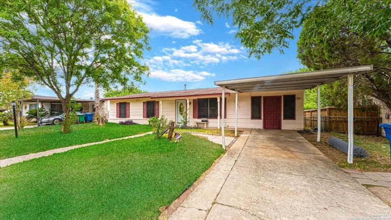Photo 2 of 25 - 7323 Timber Ridge Dr, San Antonio, TX 78227