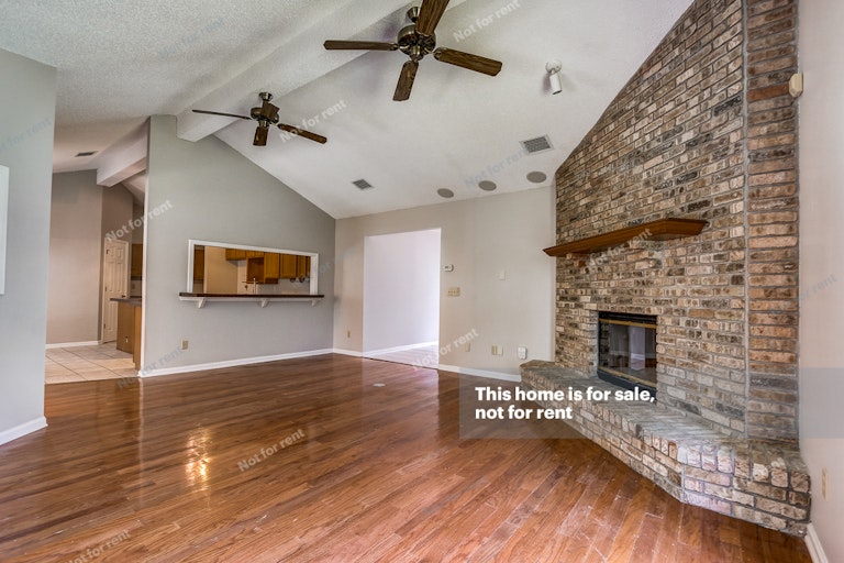 Photo 6 of 53 - 12060 Wren Hollow Ct, Jacksonville, FL 32246