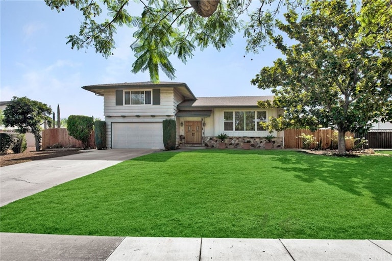 Photo 1 of 23 - 13401 Wheeler Pl, Santa Ana, CA 92705