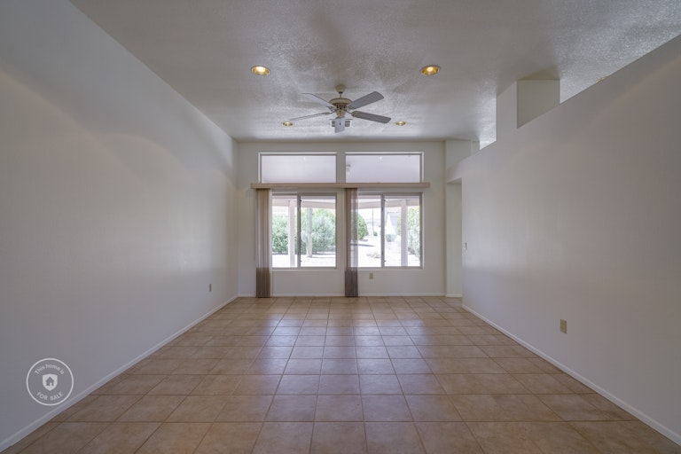 Photo 5 of 34 - 16108 W Sentinel Dr, Sun City West, AZ 85375