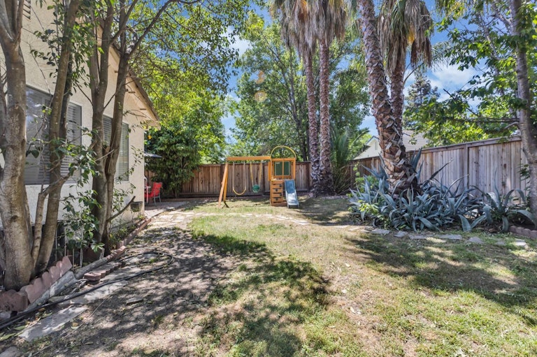 Photo 43 of 48 - 4223 Windsong St, Sacramento, CA 95834