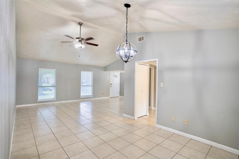 Photo 4 of 20 - 16906 Cairngale St, Houston, TX 77084
