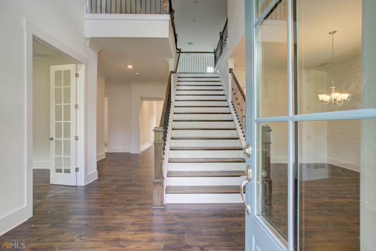 Photo 4 of 32 - 3001 Fairway Dr, Villa Rica, GA 30180