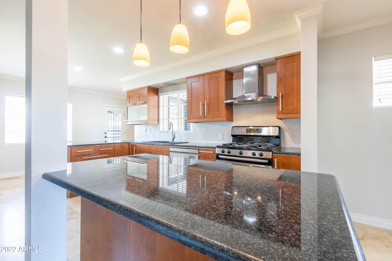 Photo 8 of 29 - 4713 E Cambridge Ave, Phoenix, AZ 85008