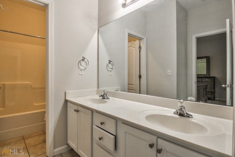 Photo 38 of 48 - 60 Providence Dr, Covington, GA 30016
