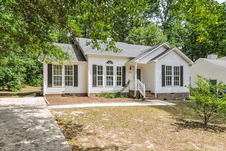 Photo 24 of 25 - 5209 Pronghorn Ln, Raleigh, NC 27610