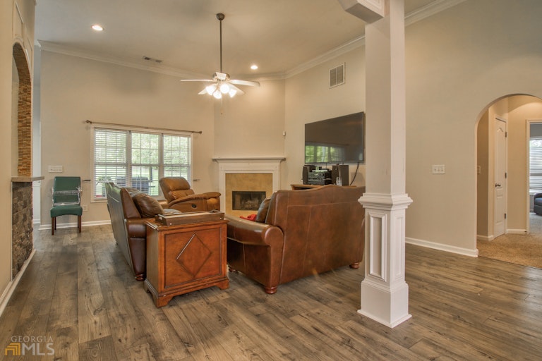 Photo 17 of 48 - 60 Providence Dr, Covington, GA 30016