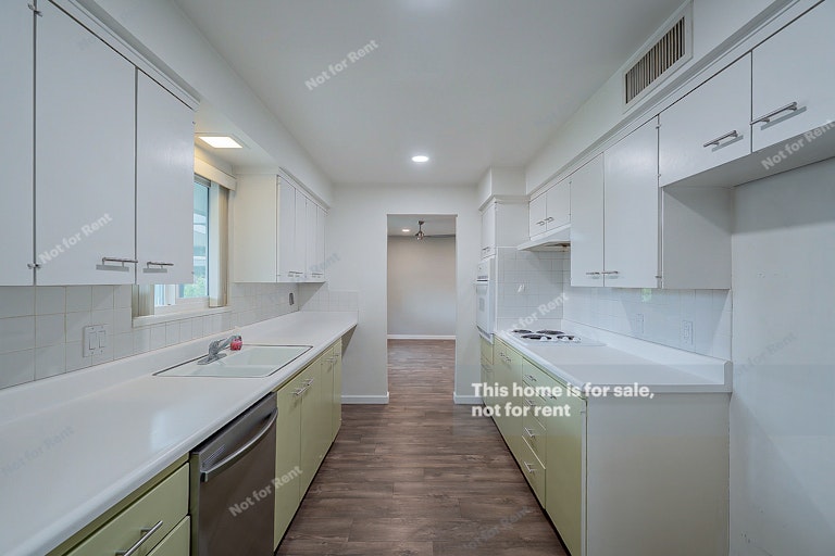 Photo 4 of 20 - 412 W Maryland Ave, Phoenix, AZ 85013