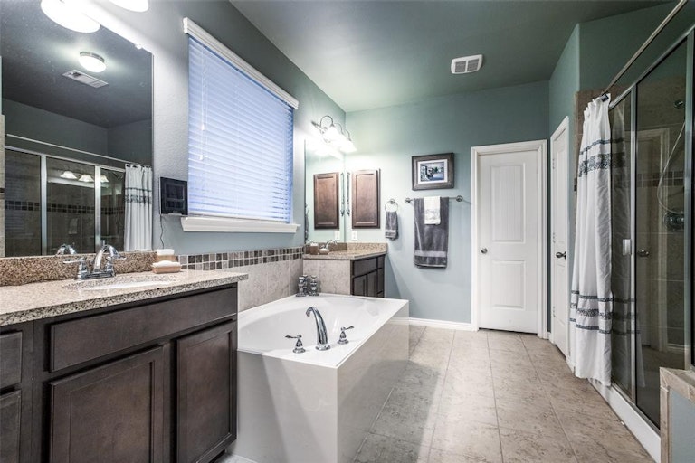 Photo 18 of 25 - 3904 Edward Dr, McKinney, TX 75071