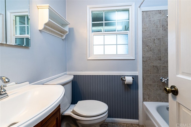 Photo 11 of 28 - 1235 W Durness St, West Covina, CA 91790