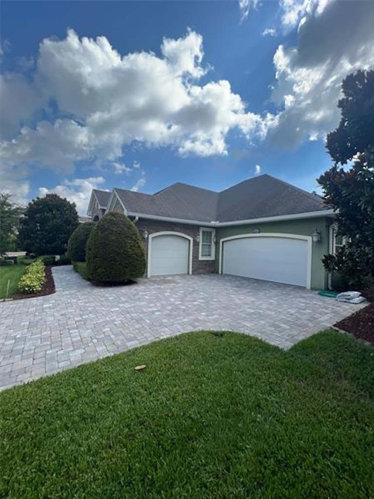 Photo 3 of 42 - 22338 Bartholdi Cir, Land O Lakes, FL 34639