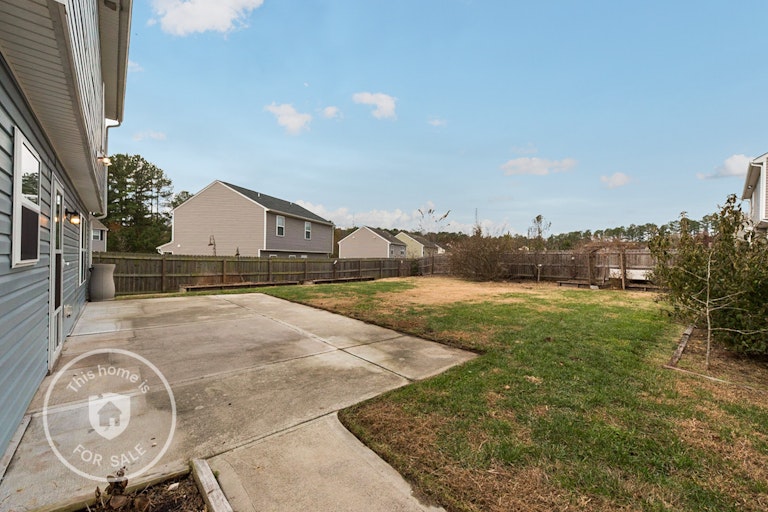 Photo 18 of 18 - 2938 Cherrybark Dr, Durham, NC 27704