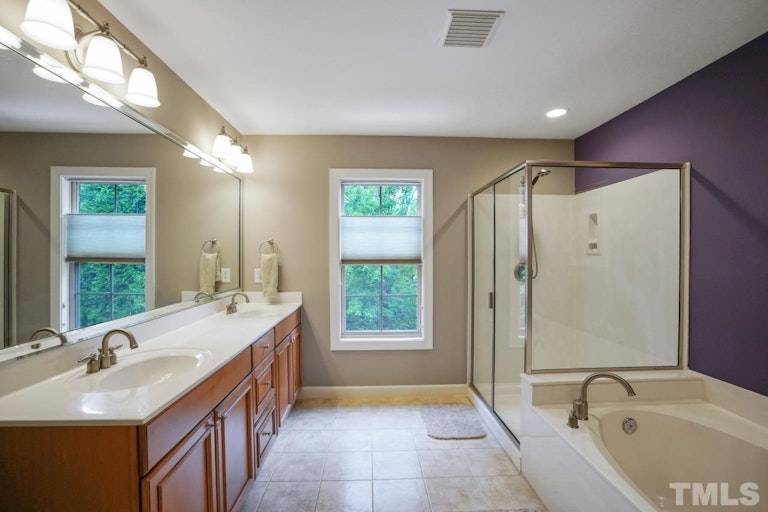 Photo 38 of 41 - 309 Sunstone Dr, Cary, NC 27519