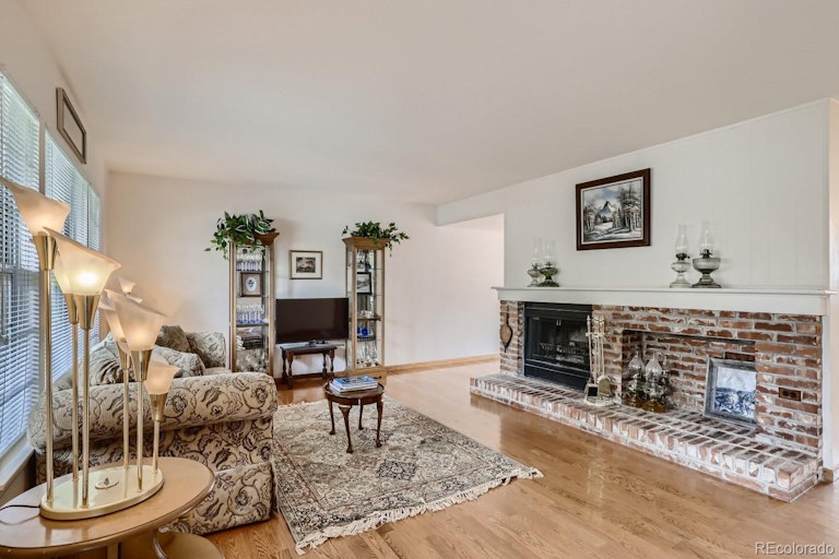 Photo 5 of 28 - 5243 S Jellison St, Littleton, CO 80123