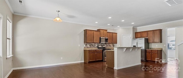 Photo 5 of 19 - 11911 Downy Birch Rd, Charlotte, NC 28227