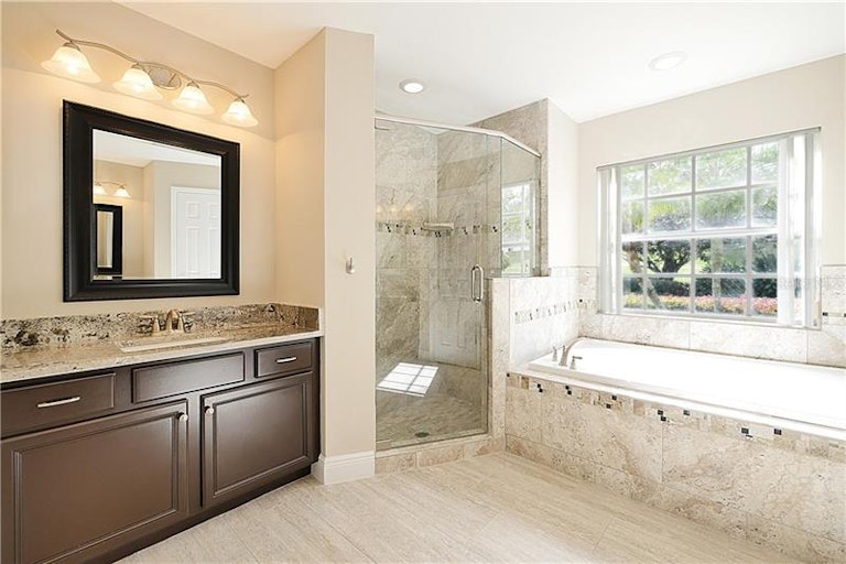 Photo 14 of 25 - 17021 Magnolia Island Blvd, Clermont, FL 34711