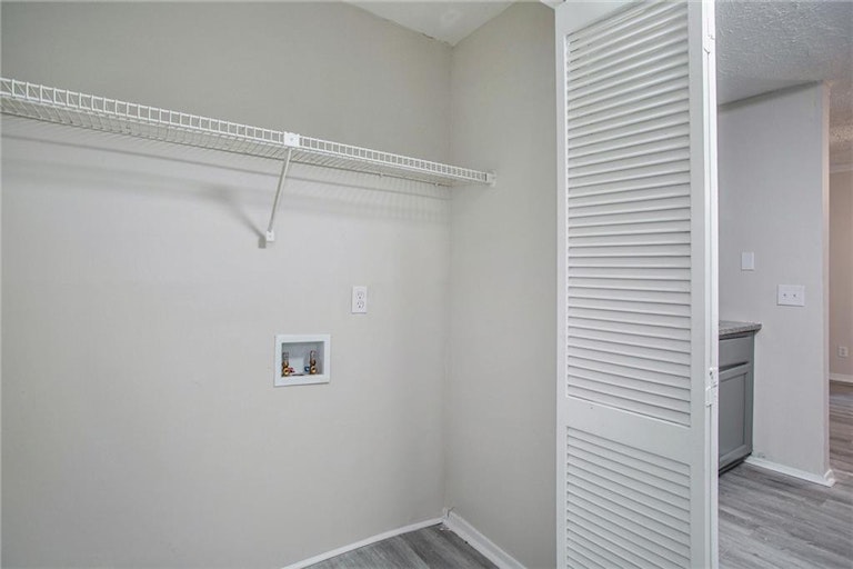 Photo 12 of 26 - 5537 Mountain Springs Cir, Stone Mountain, GA 30088