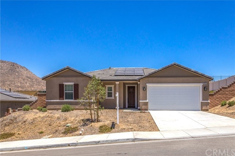 Photo 3 of 30 - 20852 Spring Mountain Rd, Riverside, CA 92507