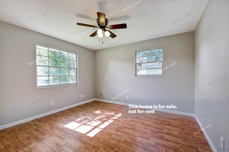 Photo 27 of 35 - 2590 Aquarius Rd, Orange Park, FL 32073