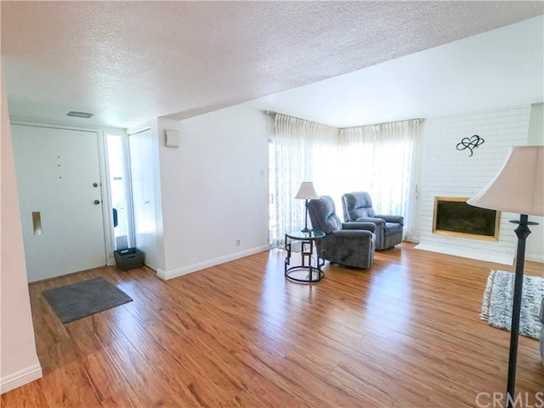 Photo 13 of 32 - 1900 W Glenoaks Ave Unit C, Anaheim, CA 92801