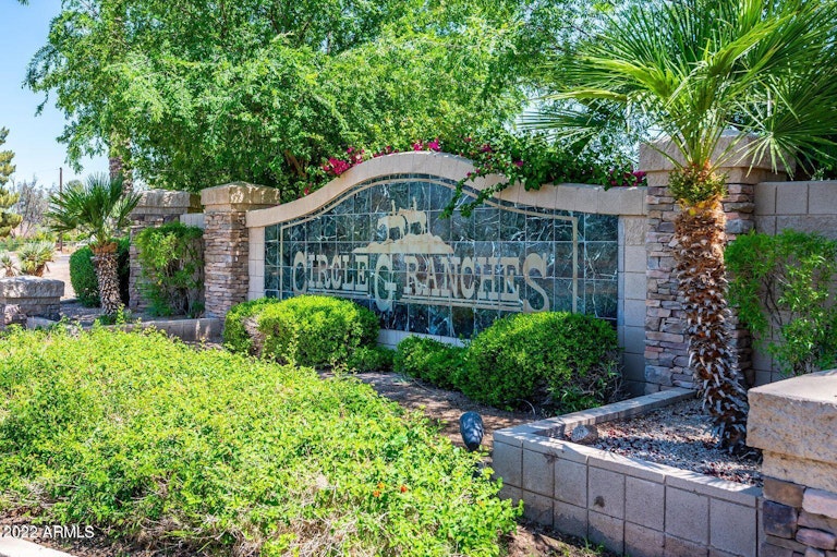 Photo 1 of 44 - 2026 E Avenida Del Valle Ct, Gilbert, AZ 85298
