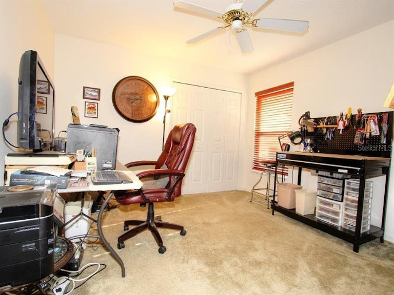 Photo 15 of 25 - 5561 Squires Dr, Leesburg, FL 34748