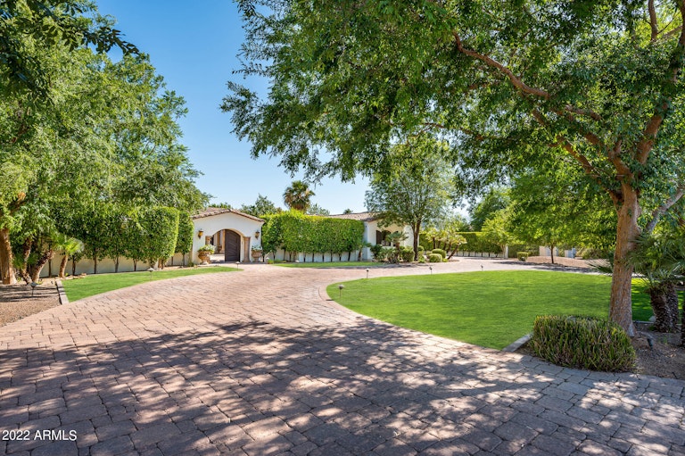 Photo 3 of 72 - 6809 E Doubletree Ranch Rd, Paradise Valley, AZ 85253