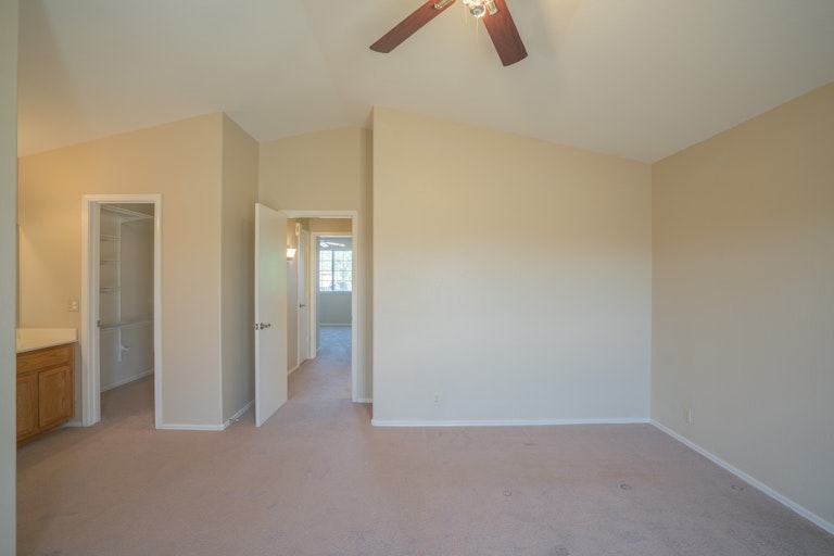 Photo 15 of 32 - 4223 W Whispering Wind Dr, Glendale, AZ 85310