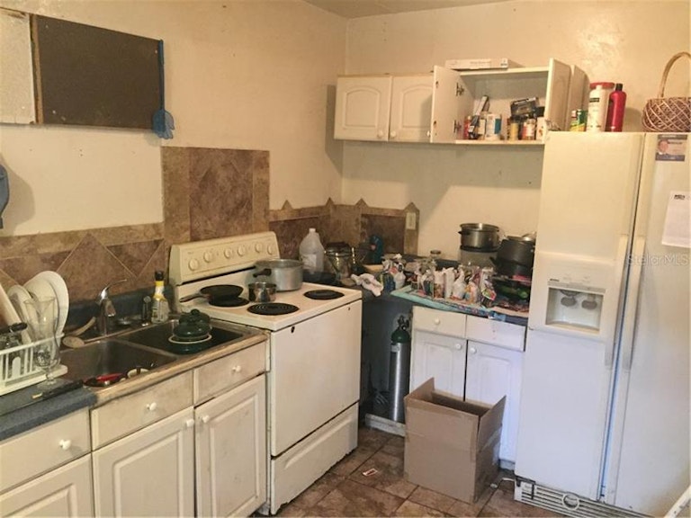 Photo 4 of 8 - 634 18th St, Orlando, FL 32805