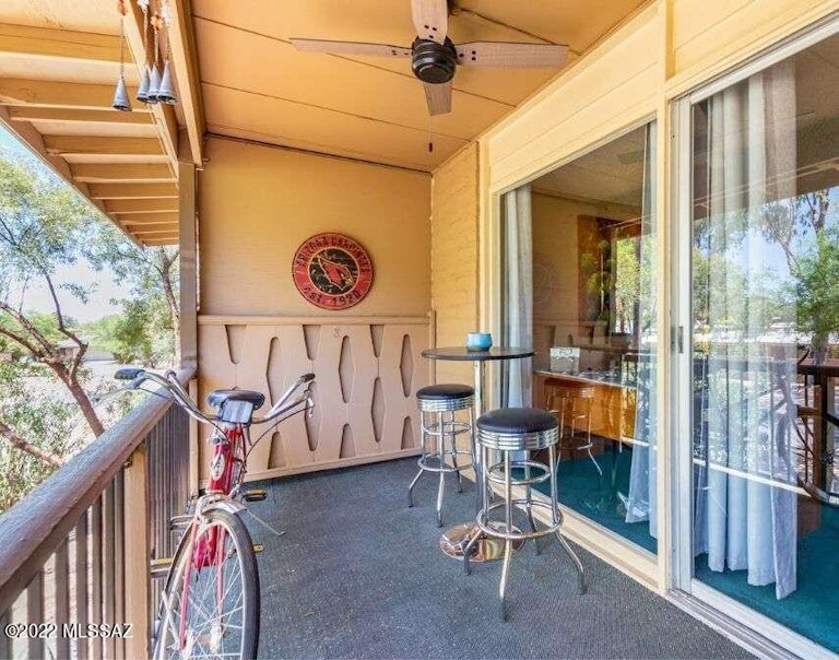 Photo 4 of 16 - 2 W Greenock Dr #2CC, Tucson, AZ 85737
