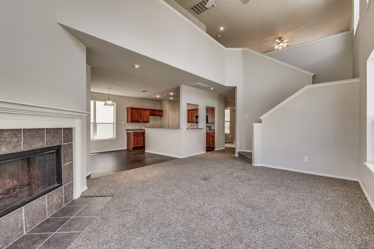 Photo 3 of 32 - 1231 Bristol Ln, Providence Village, TX 76227