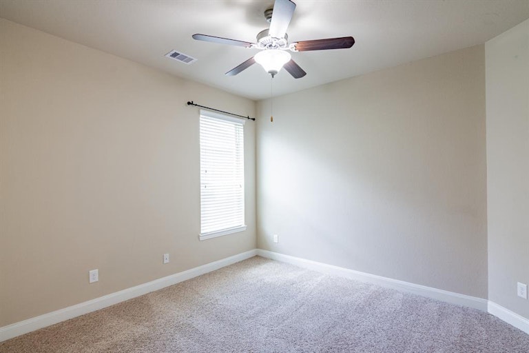 Photo 20 of 37 - 18610 Richland Falls Ln, Spring, TX 77379