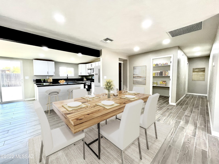 Photo 8 of 39 - 5558 E 24th St, Tucson, AZ 85711