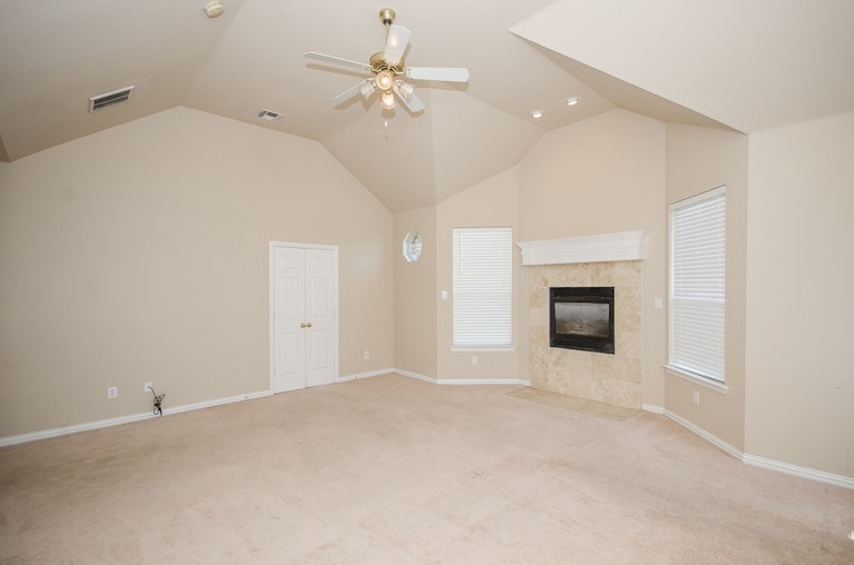 Photo 22 of 43 - 9714 Pinehurst Dr, Rowlett, TX 75089