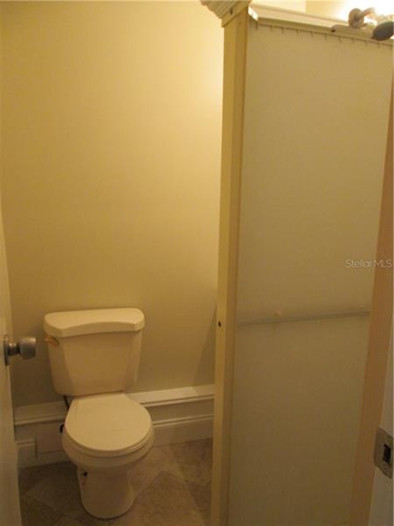 Photo 15 of 18 - 747 74th Ave N, Saint Petersburg, FL 33702